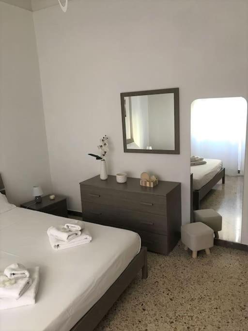 Centro Storico-Imbarcadero Per Le Isole***** Apartment Trapani Luaran gambar